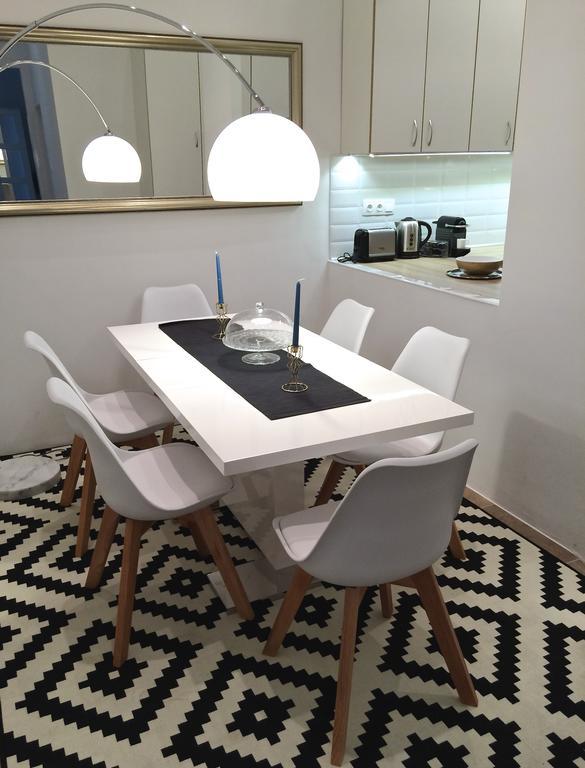 Hello Downtown Apartment - Eiffel Boedapest Kamer foto