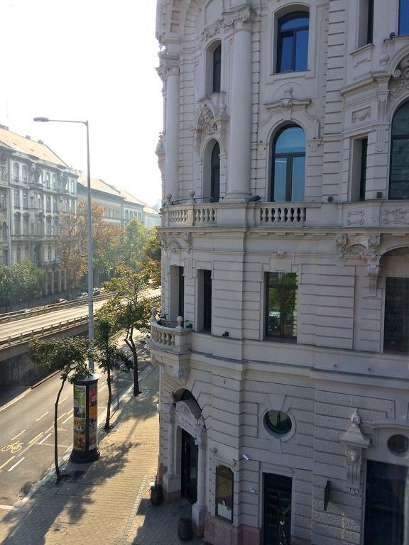 Hello Downtown Apartment - Eiffel Boedapest Kamer foto